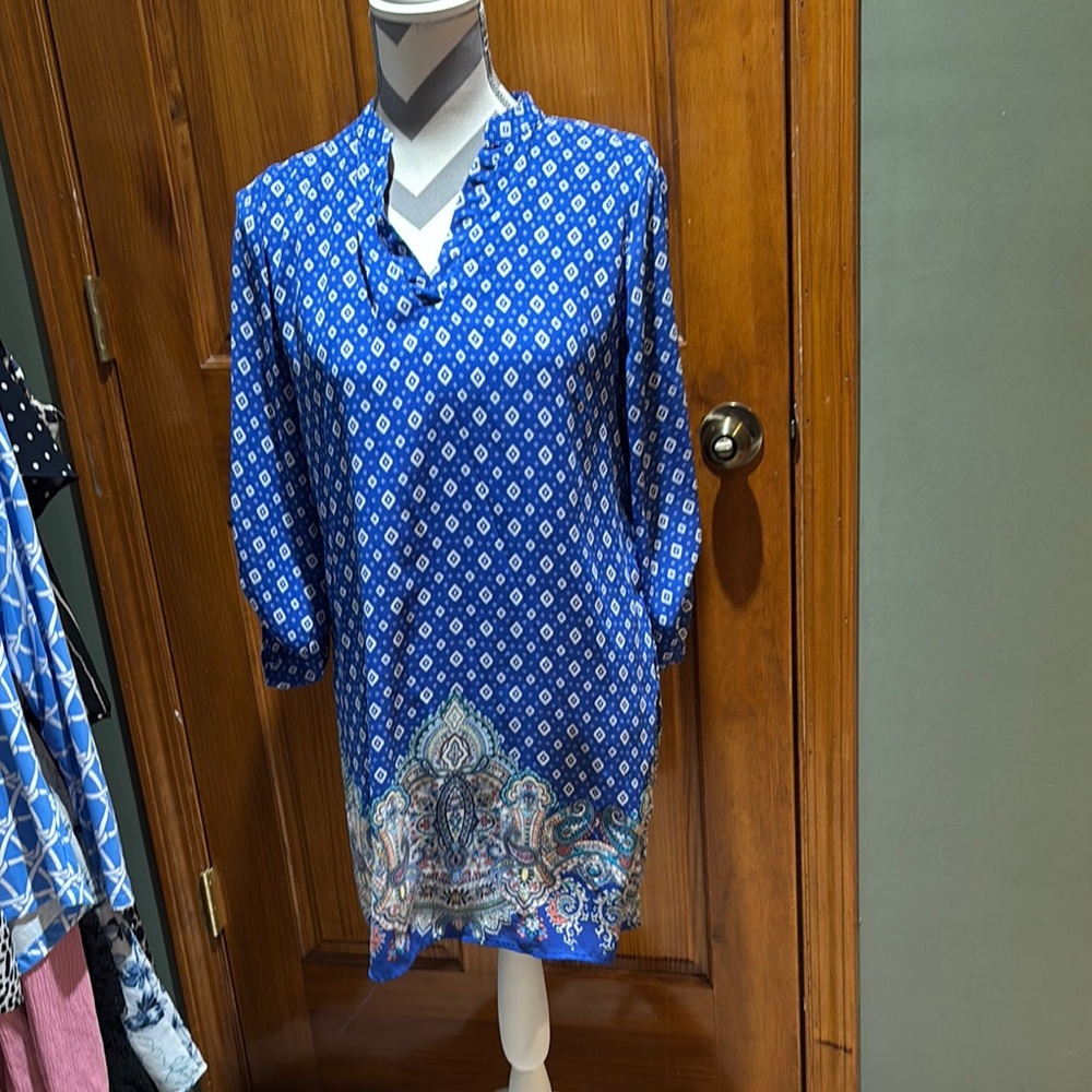Buttons Blue and White Tunic with Mandarin Collar❤️